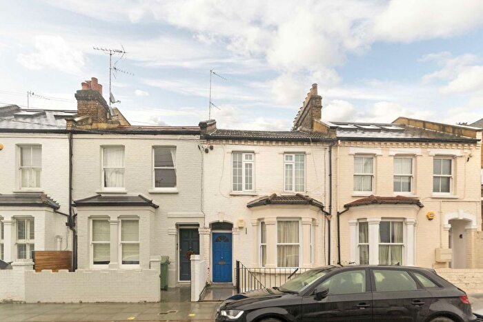 1 Bedroom Flat To Rent In Dymock Street, Fulham, SW6