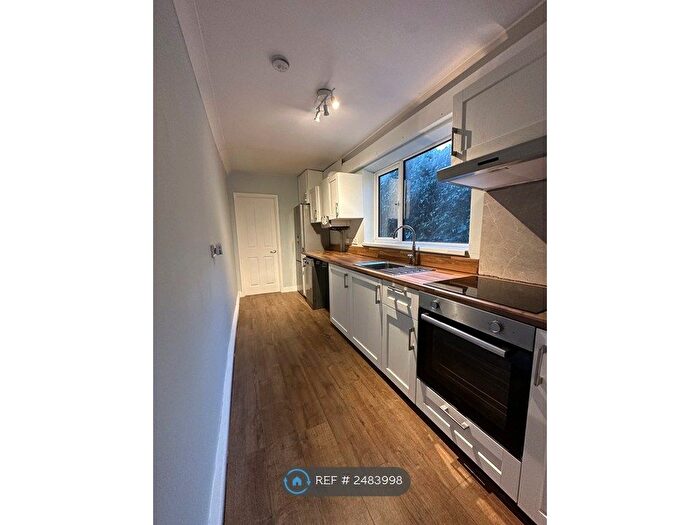 3 Bedroom Semi-Detached House To Rent In Oak Tree Road, Sutton-In-Ashfield, NG17