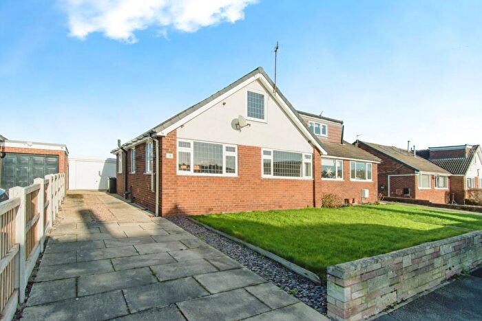 2 Bedroom Bungalow For Sale In Ascot Road, Kippax, Leeds, West Yorkshire, LS25
