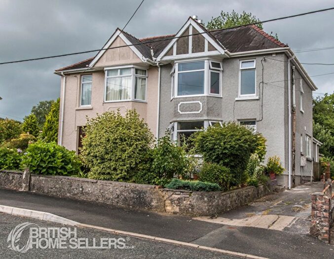 3 Bedroom Semi-Detached House For Sale In Grenig Road, Glanamman, Ammanford, Carmarthenshire, SA18