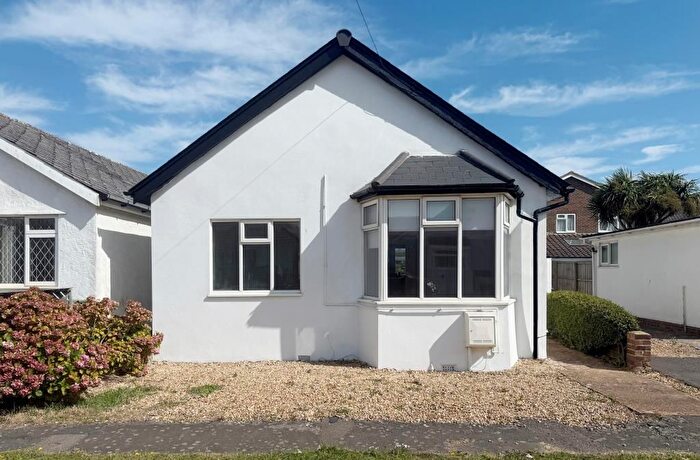 3 Bedroom Detached House For Sale In Slindon Avenue, Peacehaven, East Sussex, BN10
