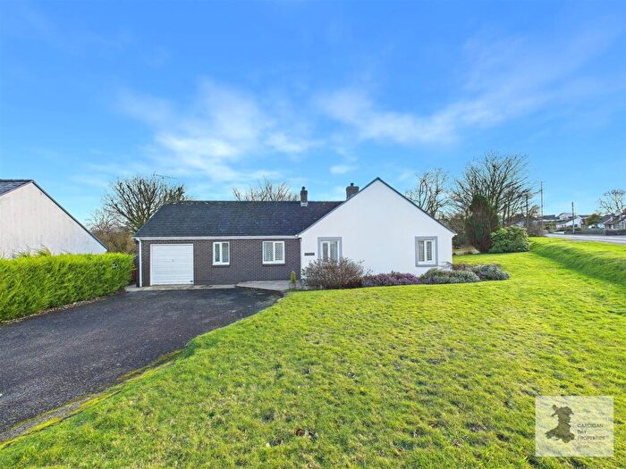 3 Bedroom Detached Bungalow For Sale In Blaenffos, Boncath, SA37