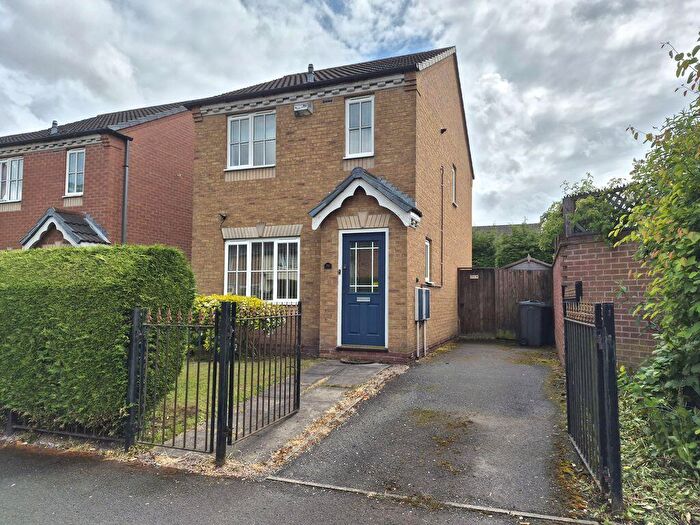 2 Bedroom Detached House For Sale In Hornsey Road, Kingstanding Birmingham, B44