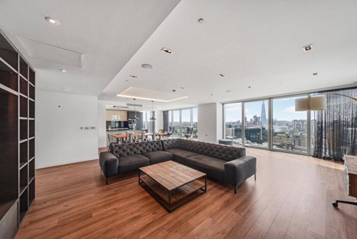 3 Bedroom Apartment To Rent In Cashmere House, London, E1