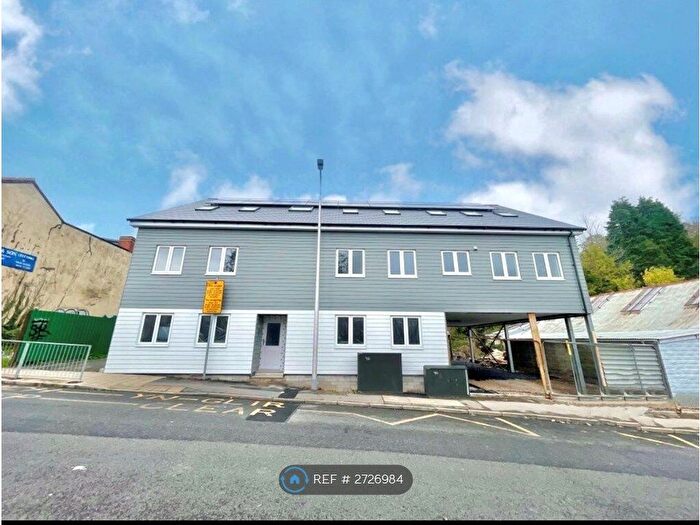 1 Bedroom Flat To Rent In Quarry Court, Barry, CF63