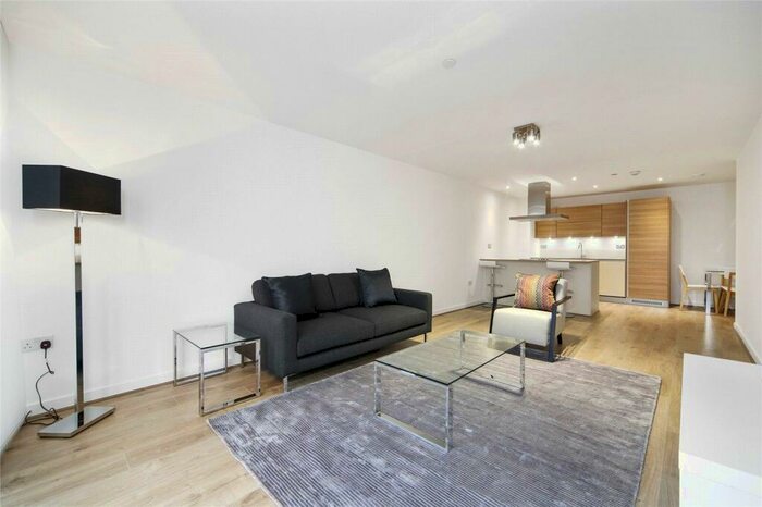 2 Bedroom Flat To Rent In Station Street London, E15