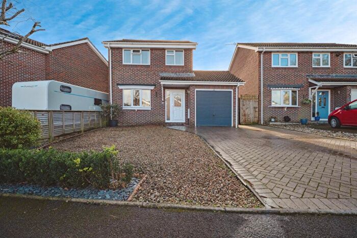 3 Bedroom Detached House For Sale In Pauls Way, Crossways, Dorchester, DT2