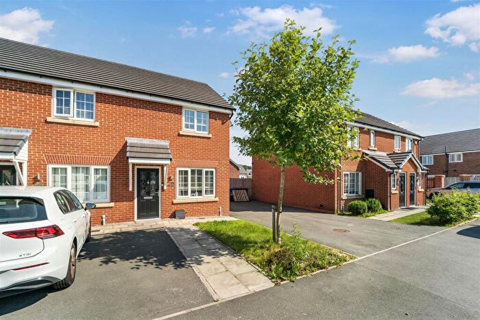 2 Bedroom End Of Terrace House For Sale In Braddock Bluff, Blackburn, BB2