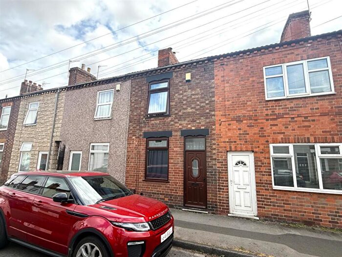3 Bedroom Terraced House For Sale In Wetmore Road, Burton-On-Trent, DE14