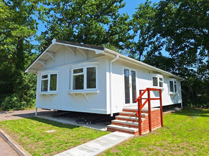 2 Bedroom Property To Rent In St James Park, Baddesley, Ampfield, SO52