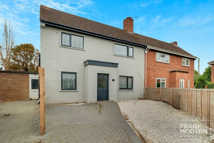 4 Bedroom Semi-Detached House For Sale In Ermine Crescent, Stilton, PE7