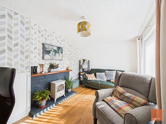 1 Bedroom Flat For Sale In Polbreen Avenue, St Agnes, TR5