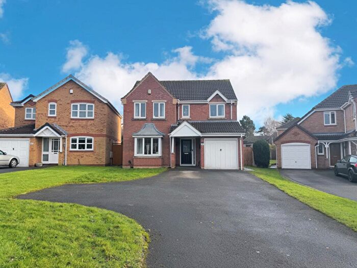 4 Bedroom Detached House For Sale In Farmlands Lane, Derby, DE23