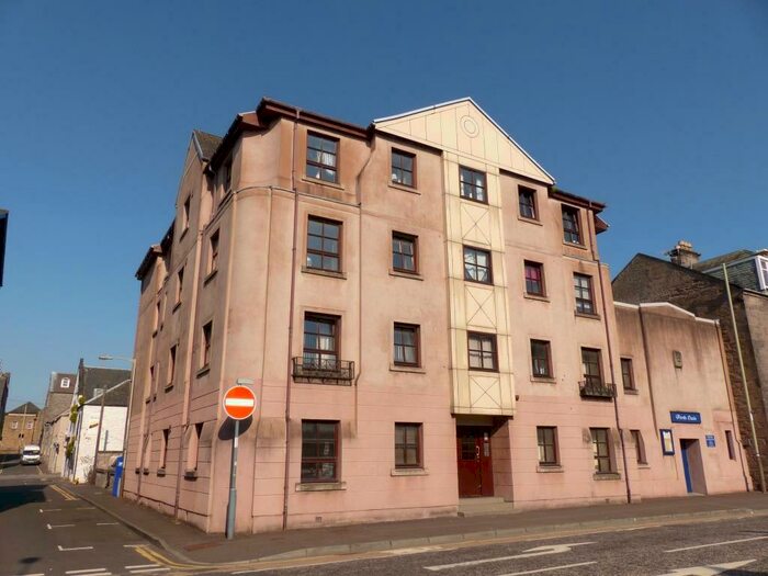 2 Bedroom Flat To Rent In Kinnoull Street, Perth, PH1