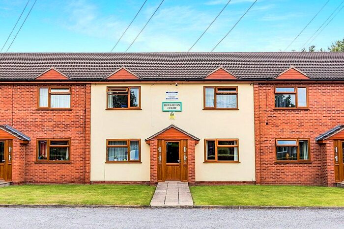 1 Bedroom Flat To Rent In First Avenue, Ketley Bank, Telford, Shropshire, TF2