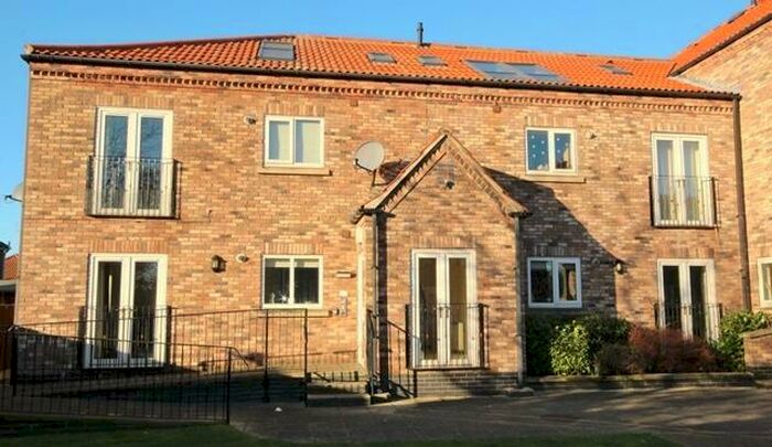 1 Bedroom Apartment To Rent In Richmond Court, Rawcliffe, DN14