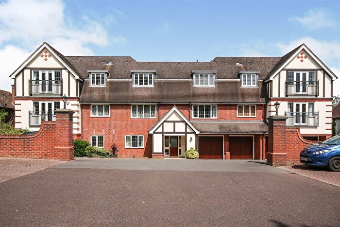 2 Bedroom Flat To Rent In Roman Place, Burnett Road, Streetly Village, Sutton Coldfield, West Midlands, B74