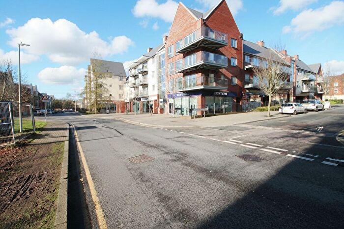 2 Bedroom Flat For Sale In Sir John Fogge Avenue, Ashford, TN23