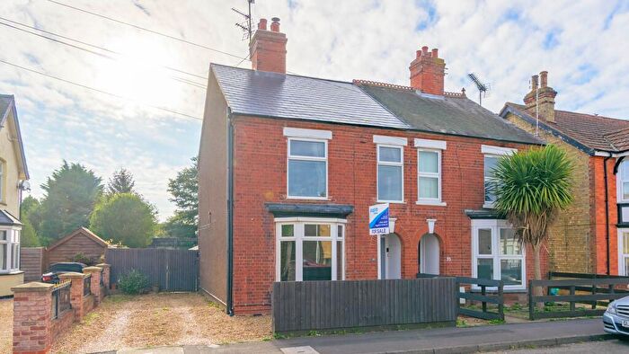 3 Bedroom Semi-Detached House For Sale In New Road, Sutton Bridge, Spalding, Lincolnshire, PE12