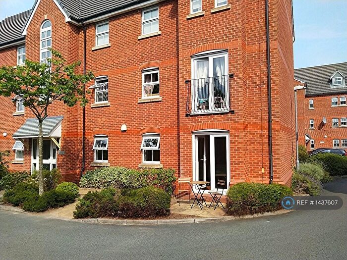 2 Bedroom Flat To Rent In Moss Hey, Wirral, CH63