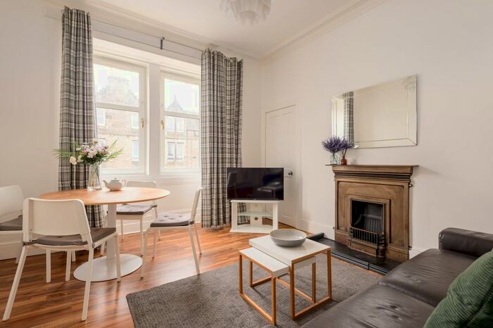 2 Bedroom Flat To Rent In London Road, Edinburgh, EH7