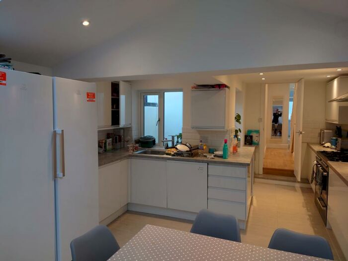 7 Bedroom House To Rent In Stockmore Street, Oxford, OX4