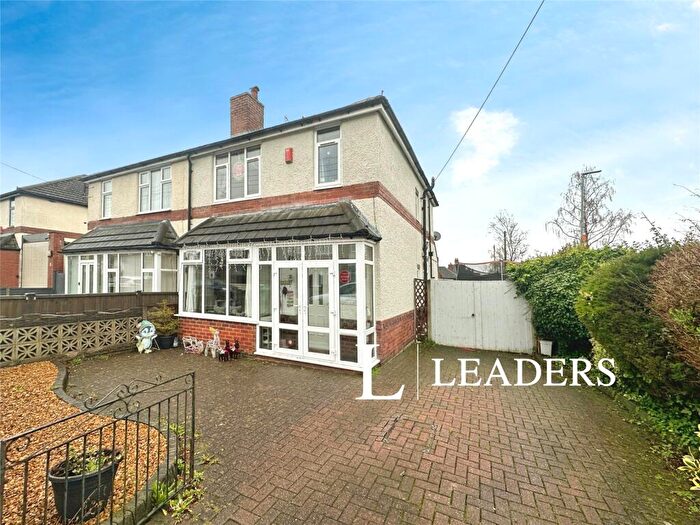 3 Bedroom Flat To Rent In Buxton Street, ST1