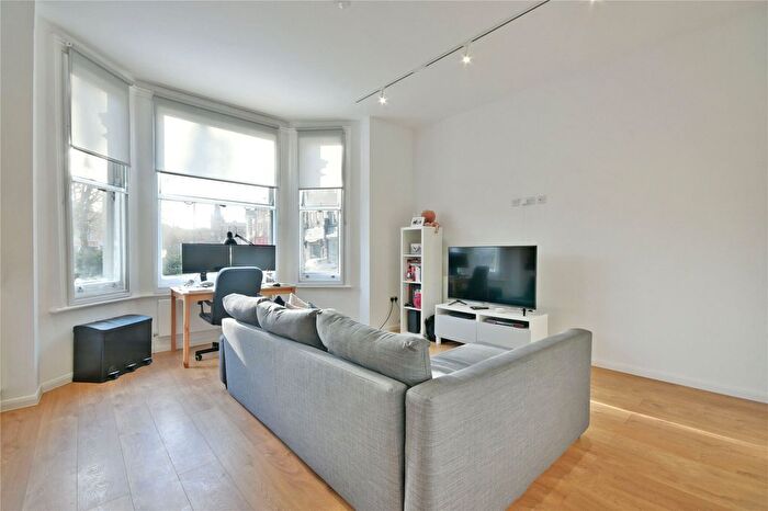 1 Bedroom Flat To Rent In Charlton Road, Greenwich, SE3