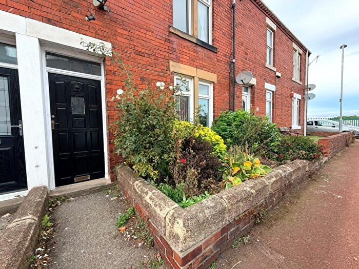2 Bedroom Apartment To Rent In George Street, Pelaw, Gateshead, NE10