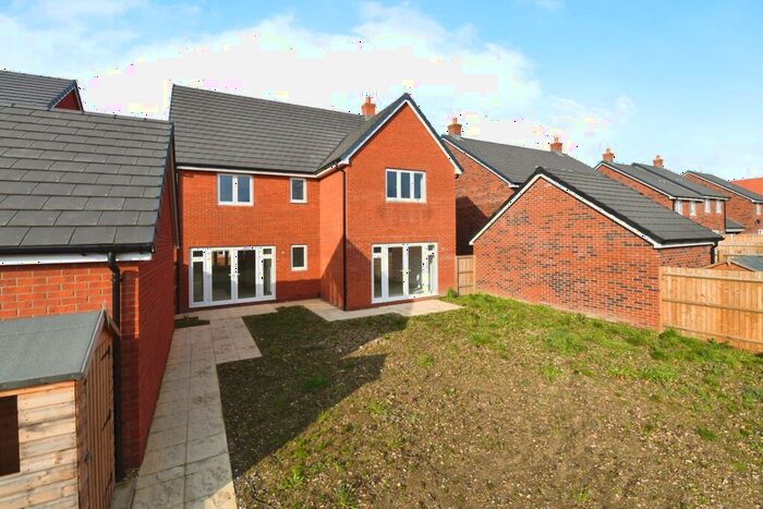 4 Bedroom Detached House For Sale In Brookfield Park, Southminster Road, Burnham On Crouch, CM0