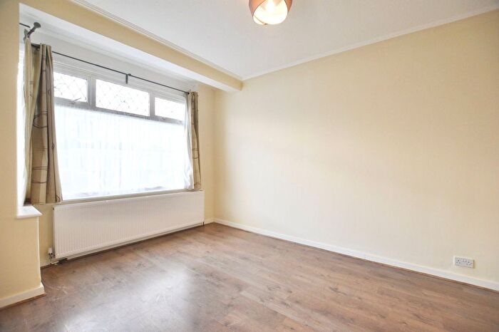 4 Bedroom Terraced House To Rent In Thornton Road, Ilford, IG1