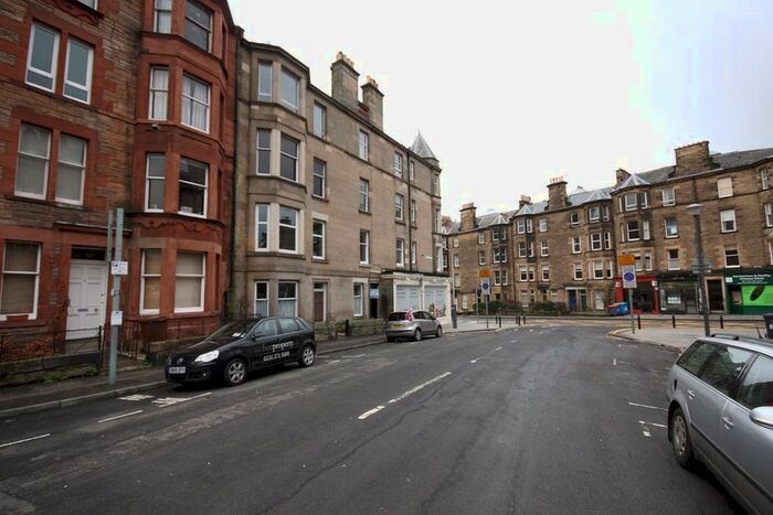 2 Bedroom Flat To Rent In Craiglea Drive, Morningside, Edinburgh, EH10