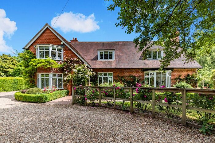 5 Bedroom Detached House For Sale In Chapel Row, Berkshire, RG7