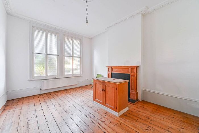 7 Bedroom Terraced House For Sale In Lordship Lane, East Dulwich, London, SE22