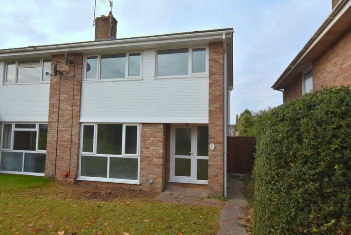 3 Bedroom Semi-Detached House To Rent In Nightingale Gardens, Nailsea, Bristol, BS48