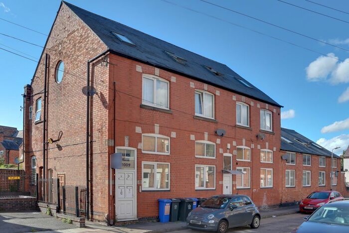 2 Bedroom Flat To Rent In Percy Road, Leicester, LE2