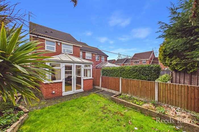 2 Bedroom End Of Terrace House To Rent In Silkstone Way, Leeds, West Yorkshire, LS15