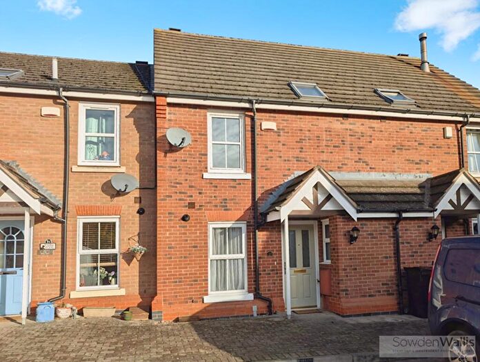 3 Bedroom Terraced House For Sale In Christ Church Close, Stamford, PE9