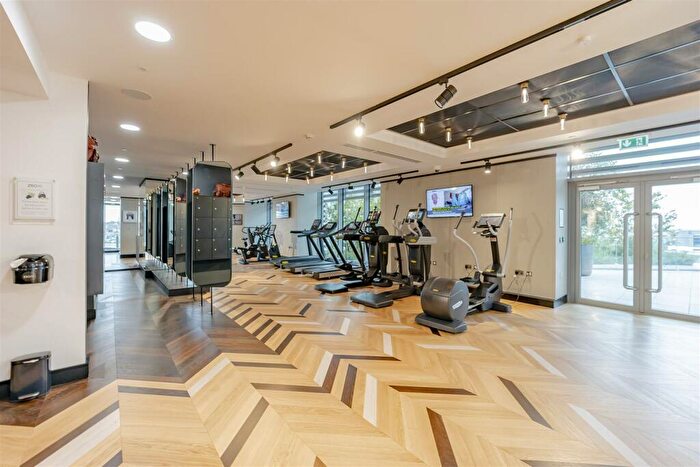 2 Bedroom Apartment To Rent In Bollinder Place, London, EC1V
