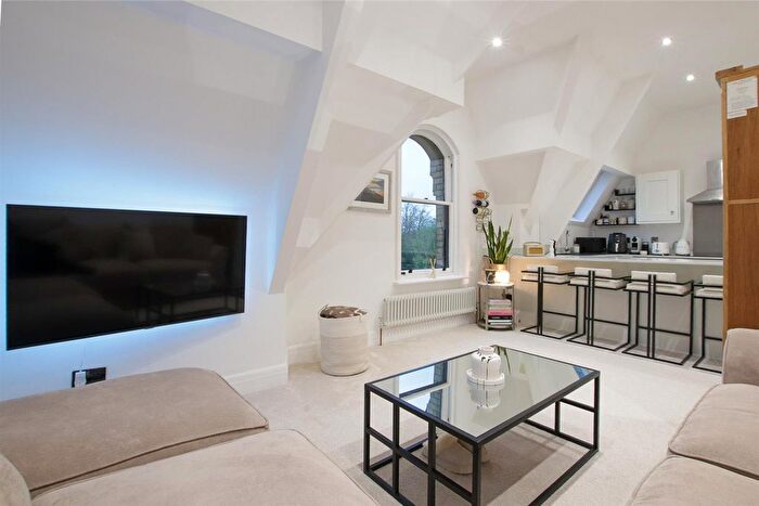 1 Bedroom Flat For Sale In St. Margarets Road, Altrincham, WA14