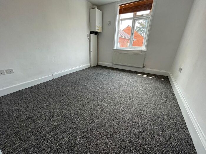 1 Bedroom Property To Rent In Wimborne Road, Winton, Bournemouth, BH9