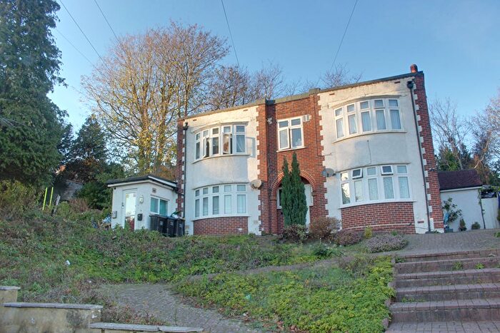 1 Bedroom Flat To Rent In Kingsdown Avenue, South Croydon, CR2