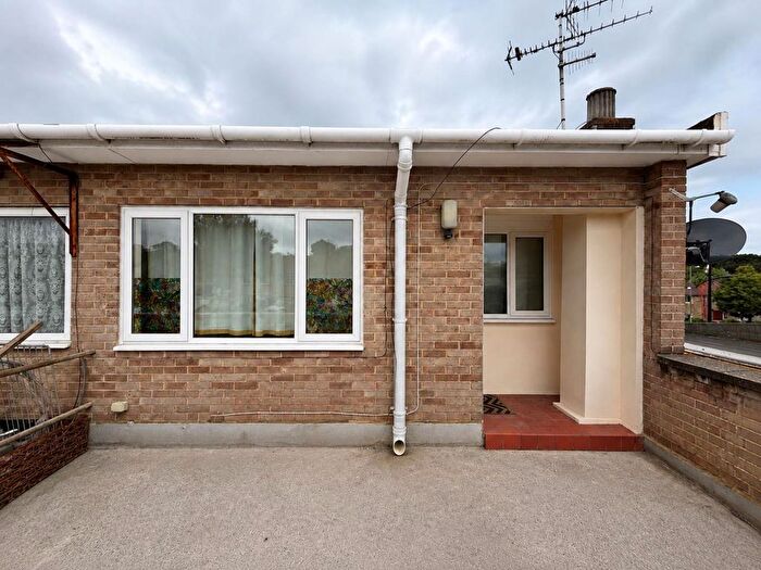 2 Bedroom Flat To Rent In Milton Road, Cowplain, Waterlooville, PO8