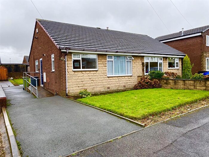 2 Bedroom Detached House To Rent In Hill Grove Lea, Huddersfield, Uk, HD3