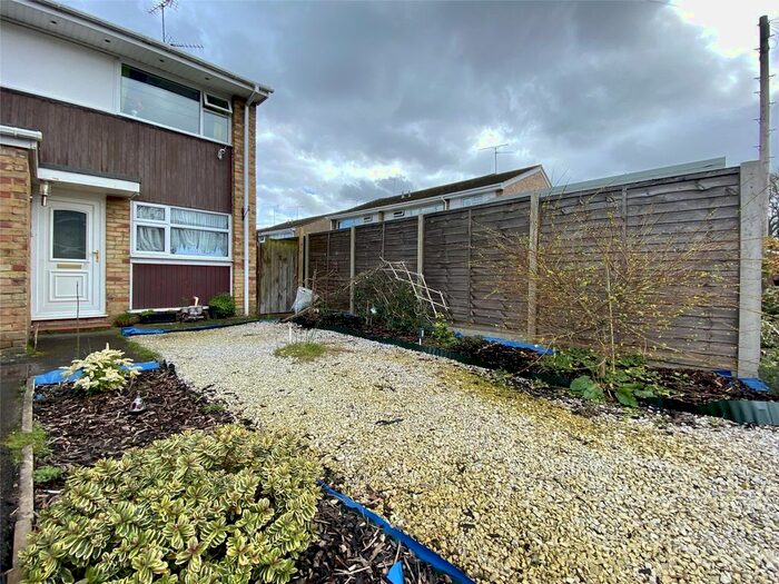 3 Bedroom Semi-Detached House To Rent In Wedderburn Close, Winnersh, Wokingham, Berkshire, RG41