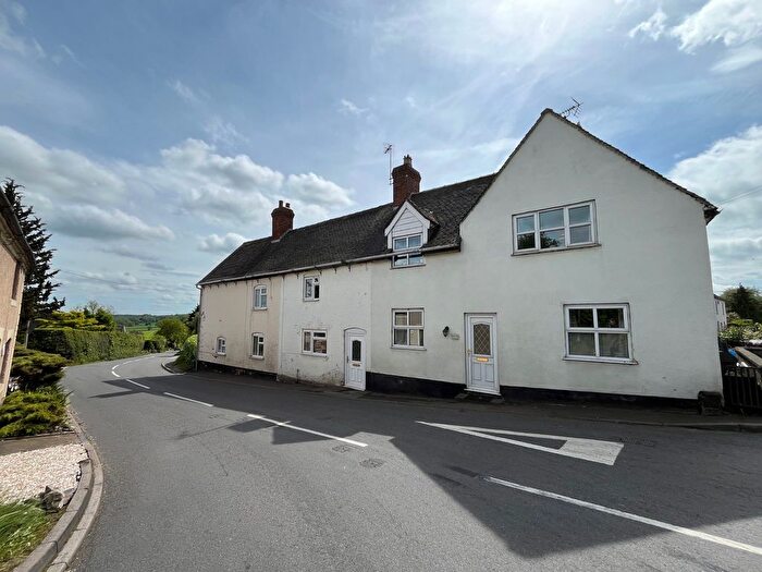 3 Bedroom Cottage To Rent In Bennetts Lane, Bramshall, ST14
