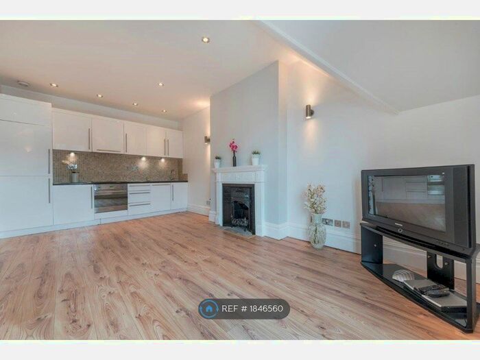 2 Bedroom Flat To Rent In Belsize Park Gardens, London, NW3