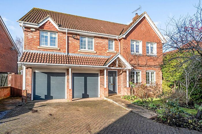 4 Bedroom Detached House To Rent In Shipley Close, Alton, Hampshire, GU34
