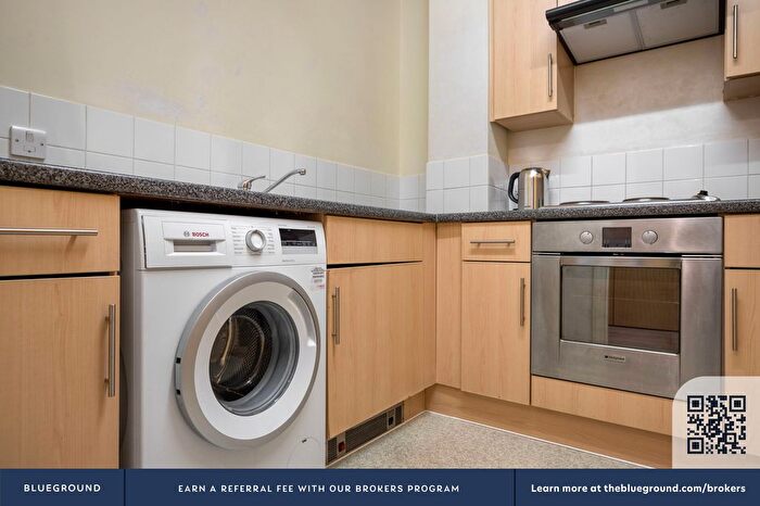 1 Bedroom Flat To Rent In Vauxhall, London, SW8