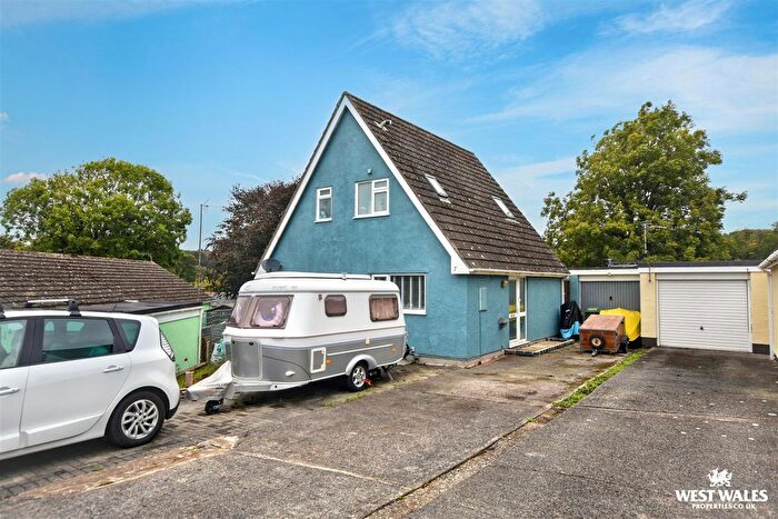 3 Bedroom Detached Bungalow For Sale In Holyland Drive, Pembroke, SA71